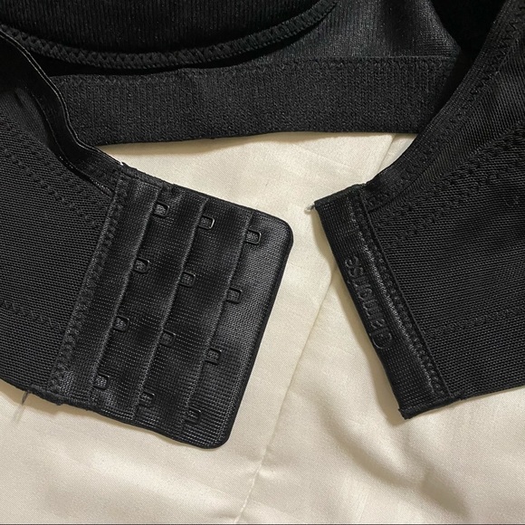 NEW Glamorise The Ultimate Full Figure Soft Cup Black Sports Bra 1006 44B NWT - Picture 11 of 13